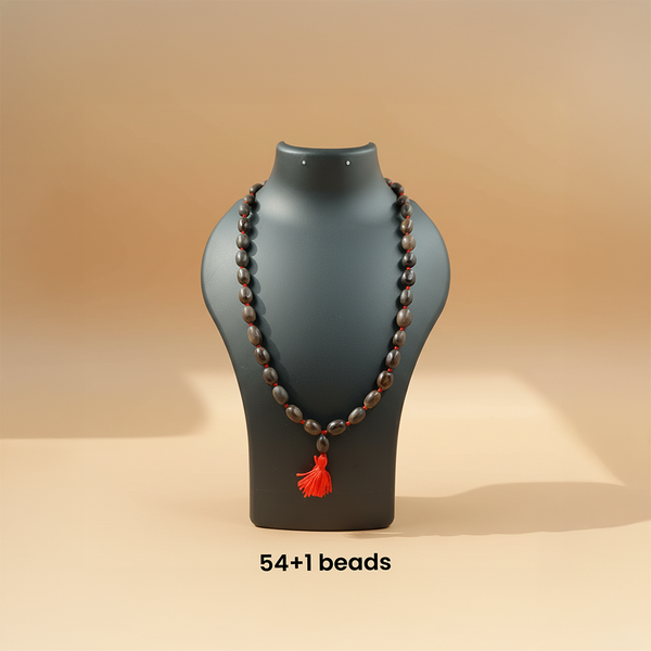 Thamarai Mani Maala in mannequin - Lakshmi Aishwaryam combo