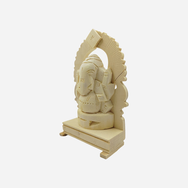 Vellerukku Vinayagar with Arch