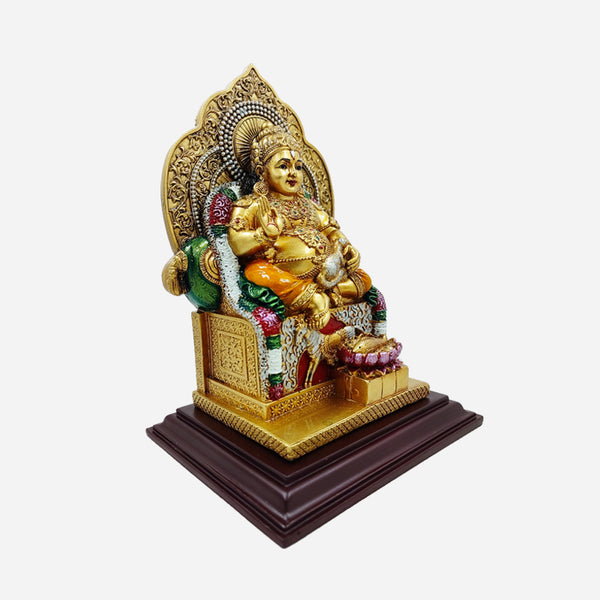 குபேர சிலை